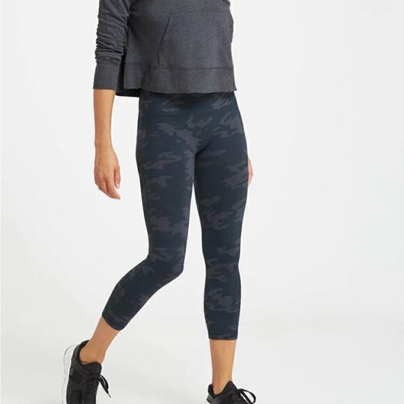 SPANX Seamless Cropped Leggings Gray Blue Green Camo Tummy Control Women Size S - Picture 1 of 13
